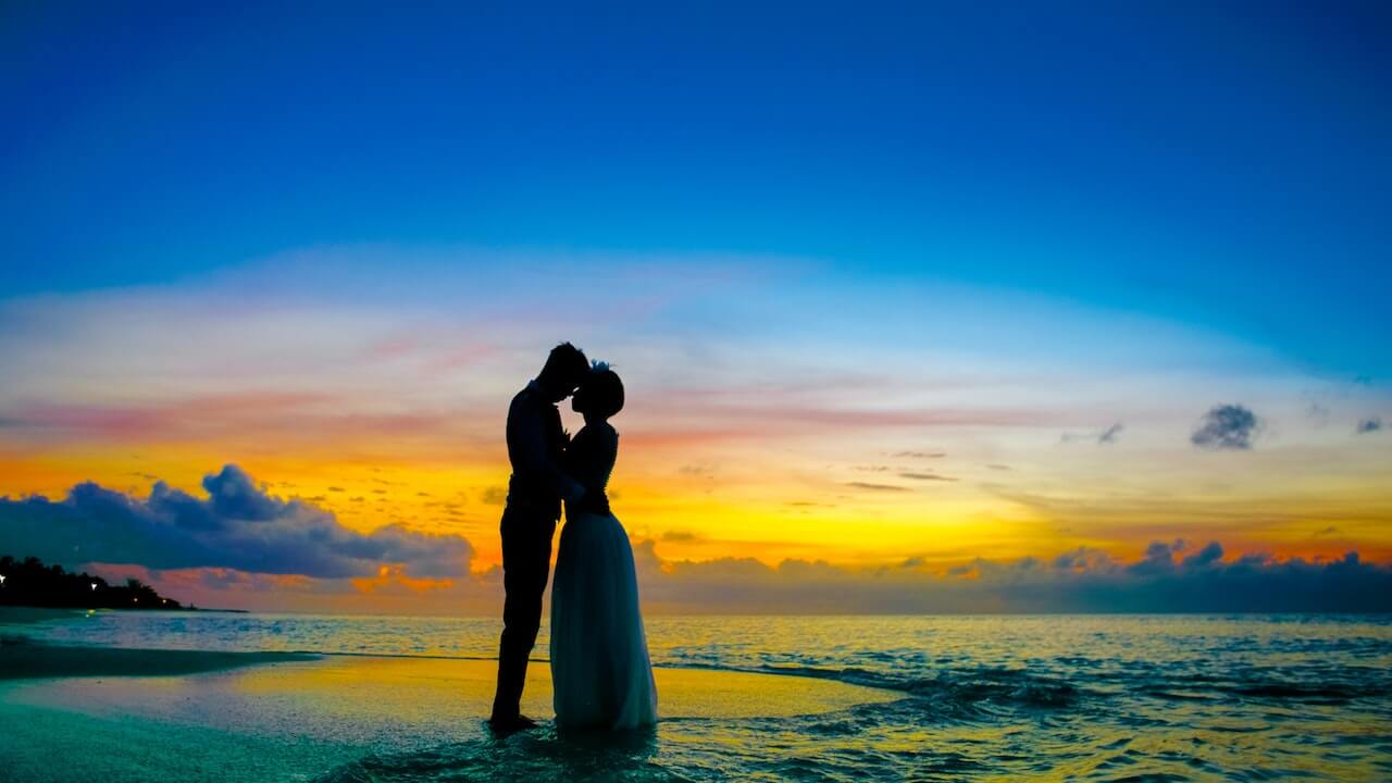 A Complete Guide to Planning Your Dream Honeymoon