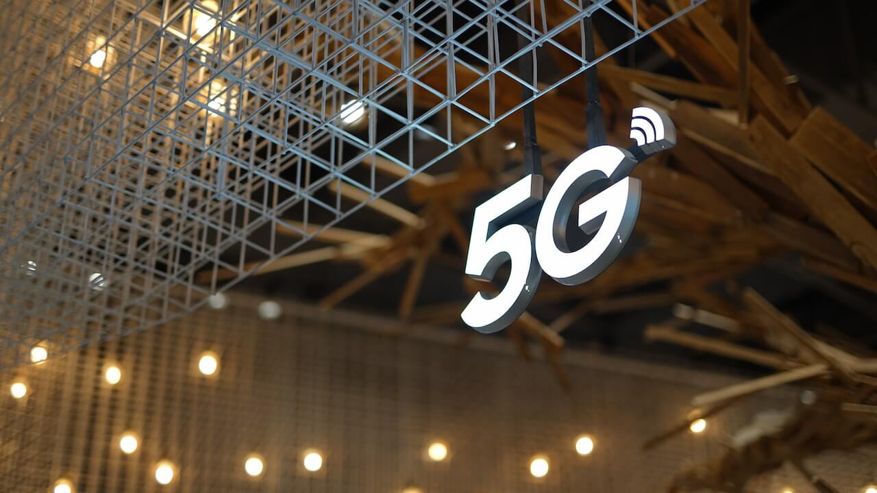 The Rise of 5G Technology: What It Means for Consumers and Businesses